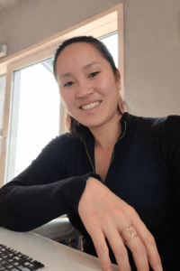 photographie de profil activité de rédactrice web SEO